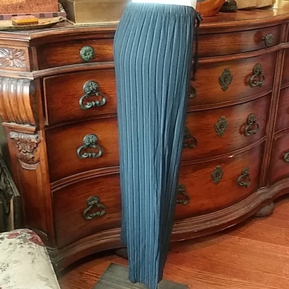 String Bean pants. - Picture 4 of 8